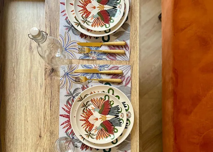 Hyper Centre Apartment