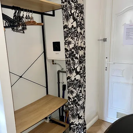 Hyper Centre Apartment